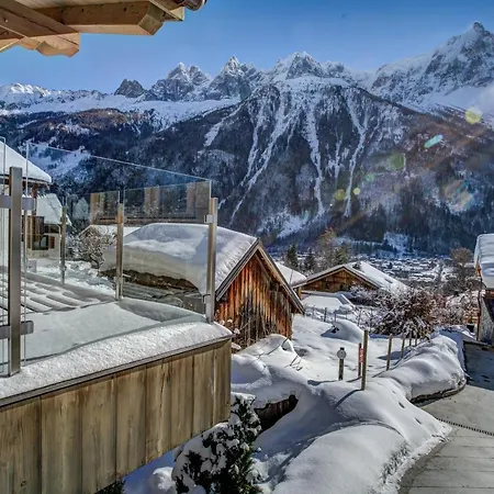 Chalet Peace And Love