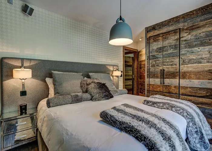 Peace And 샬레 샤모니