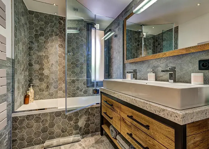 Peace And Шале *